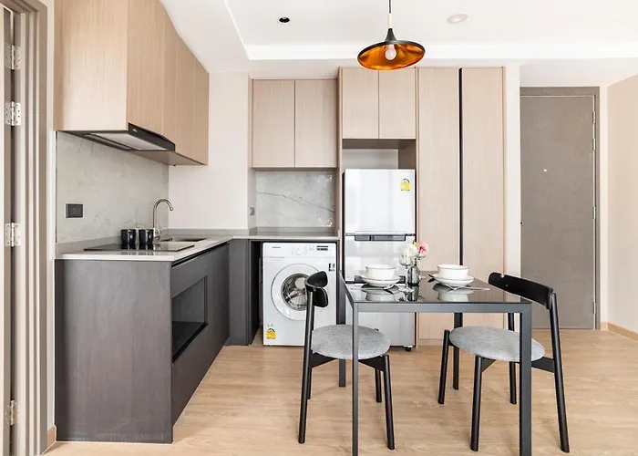 招待所 1br Luxury Queen In Sukhumvit,bts And Shuttle Bus Service 3*